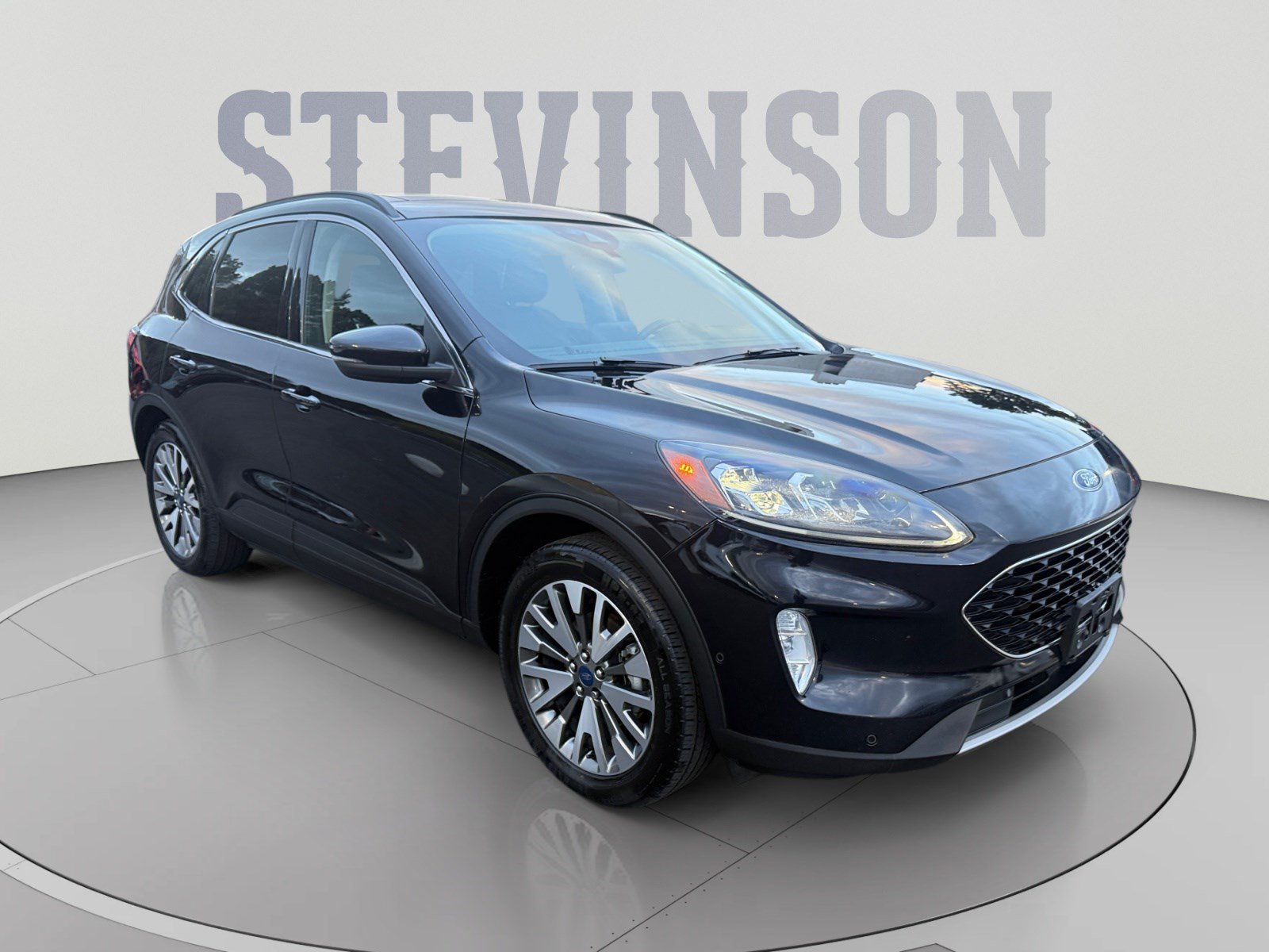 Used 2020 Ford Escape Titanium w/ Titanium Premium Package 2.0 AWD/4WD image 7