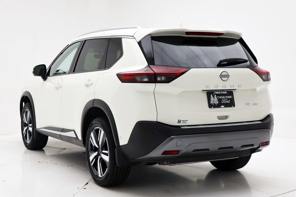 Used 2023 Nissan Rogue SL AWD/4WD image 6