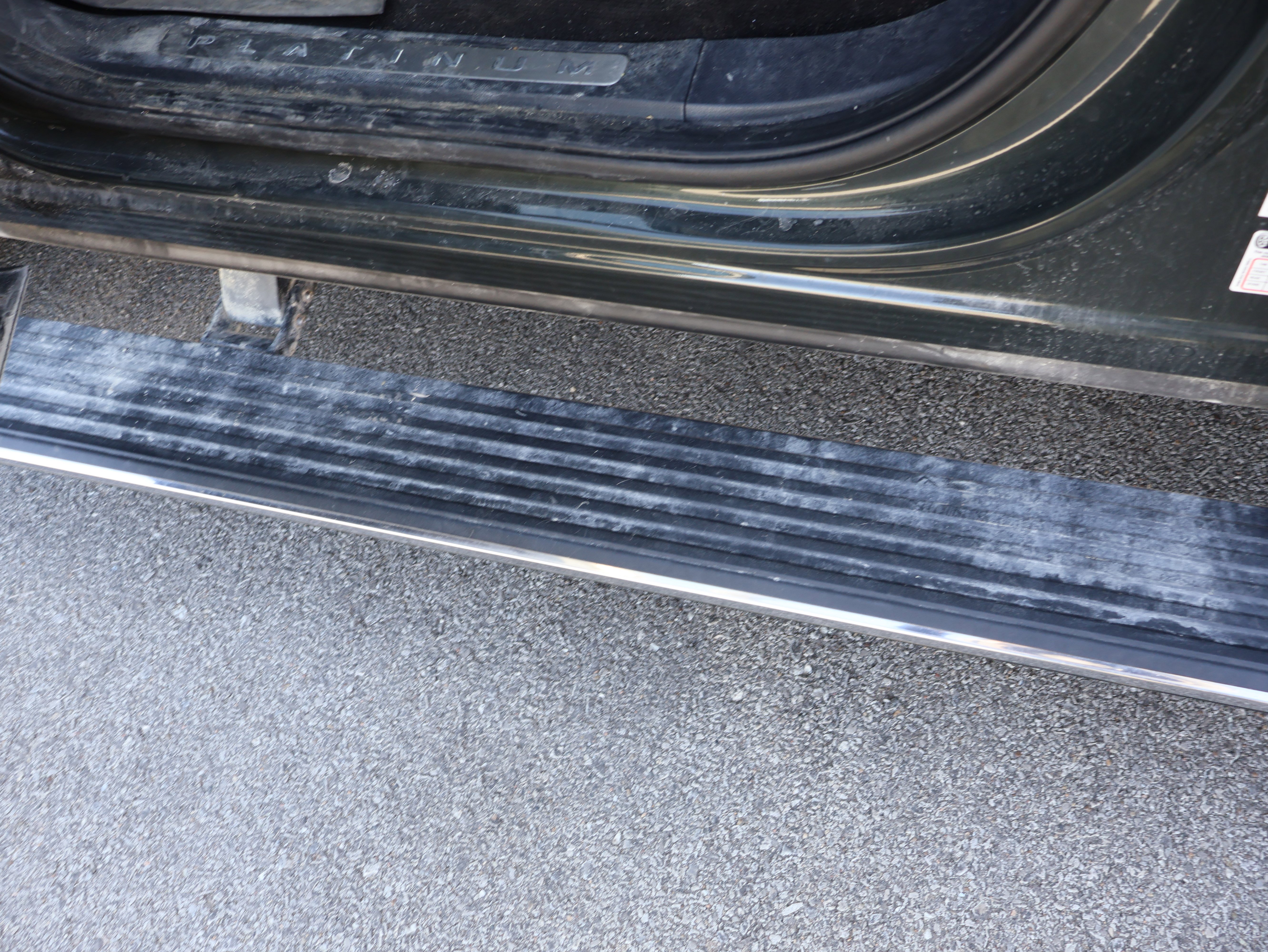 Used 2022 Ford Expedition Platinum image 22