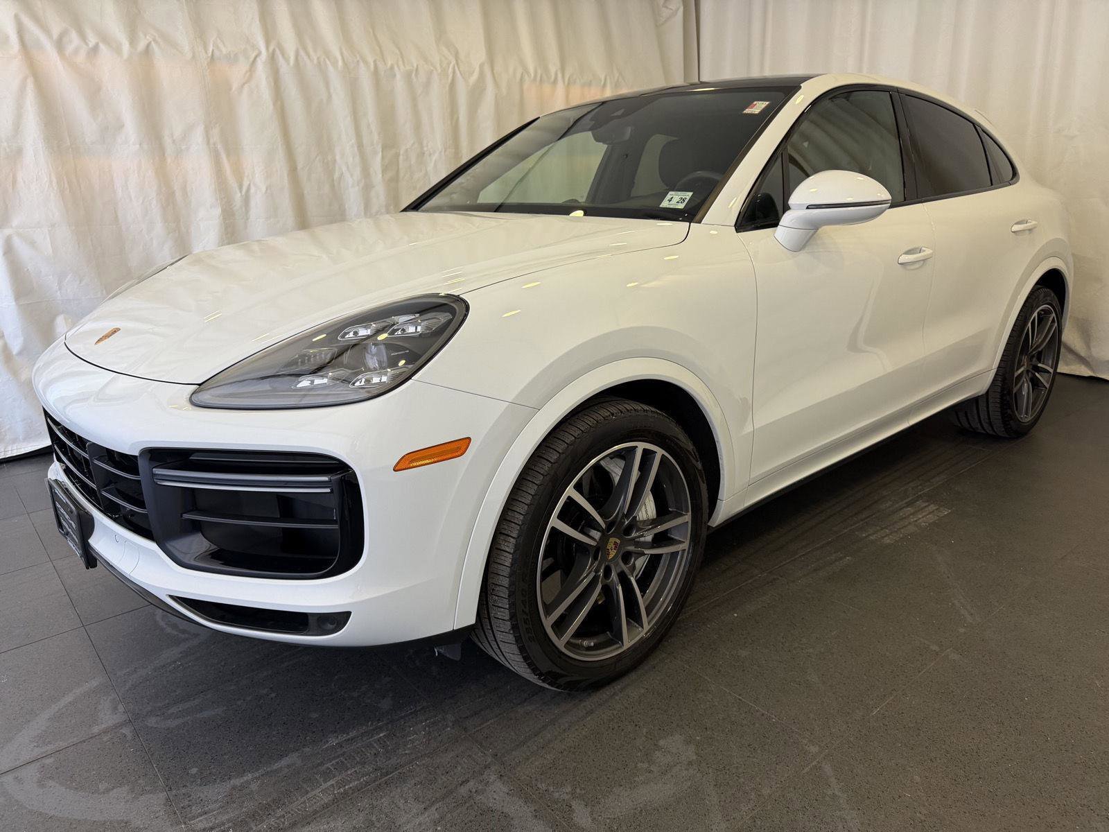 Certified 2023 Porsche Cayenne Turbo image 1