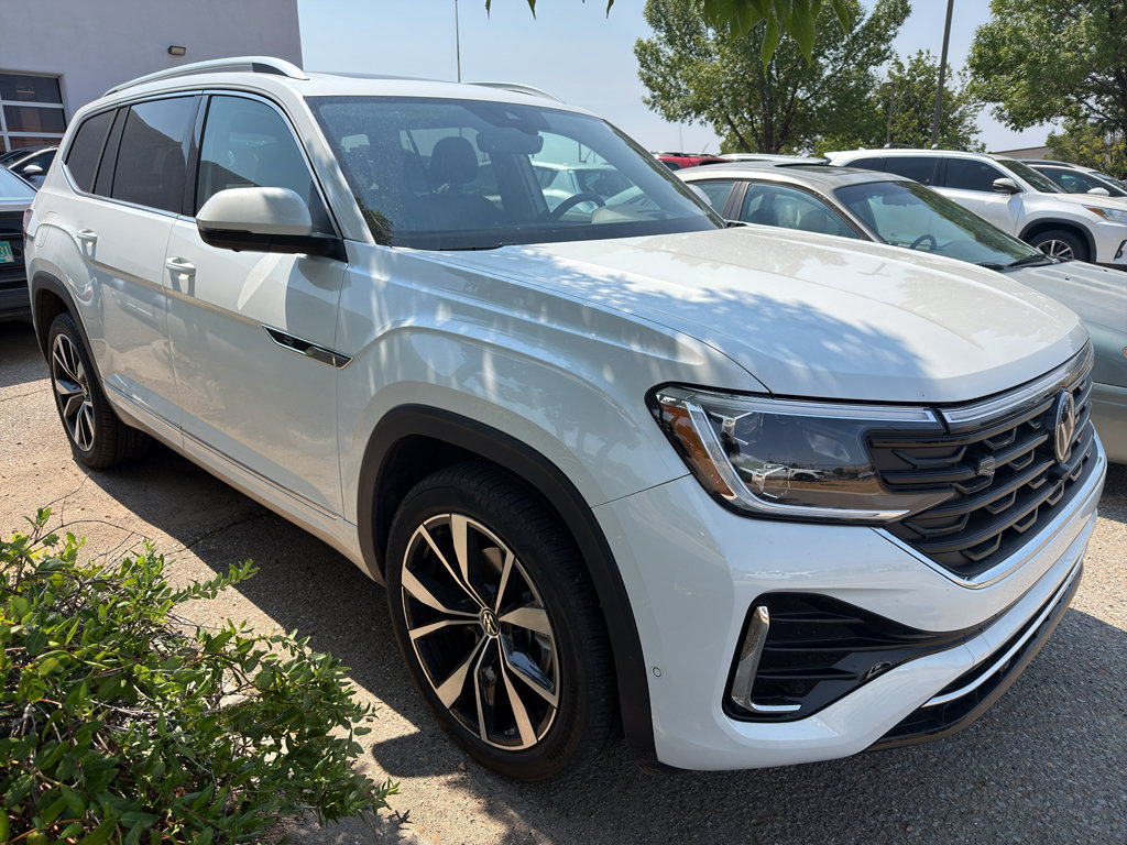Used 2025 Volkswagen Atlas SEL Premium R-Line AWD/4WD image 9