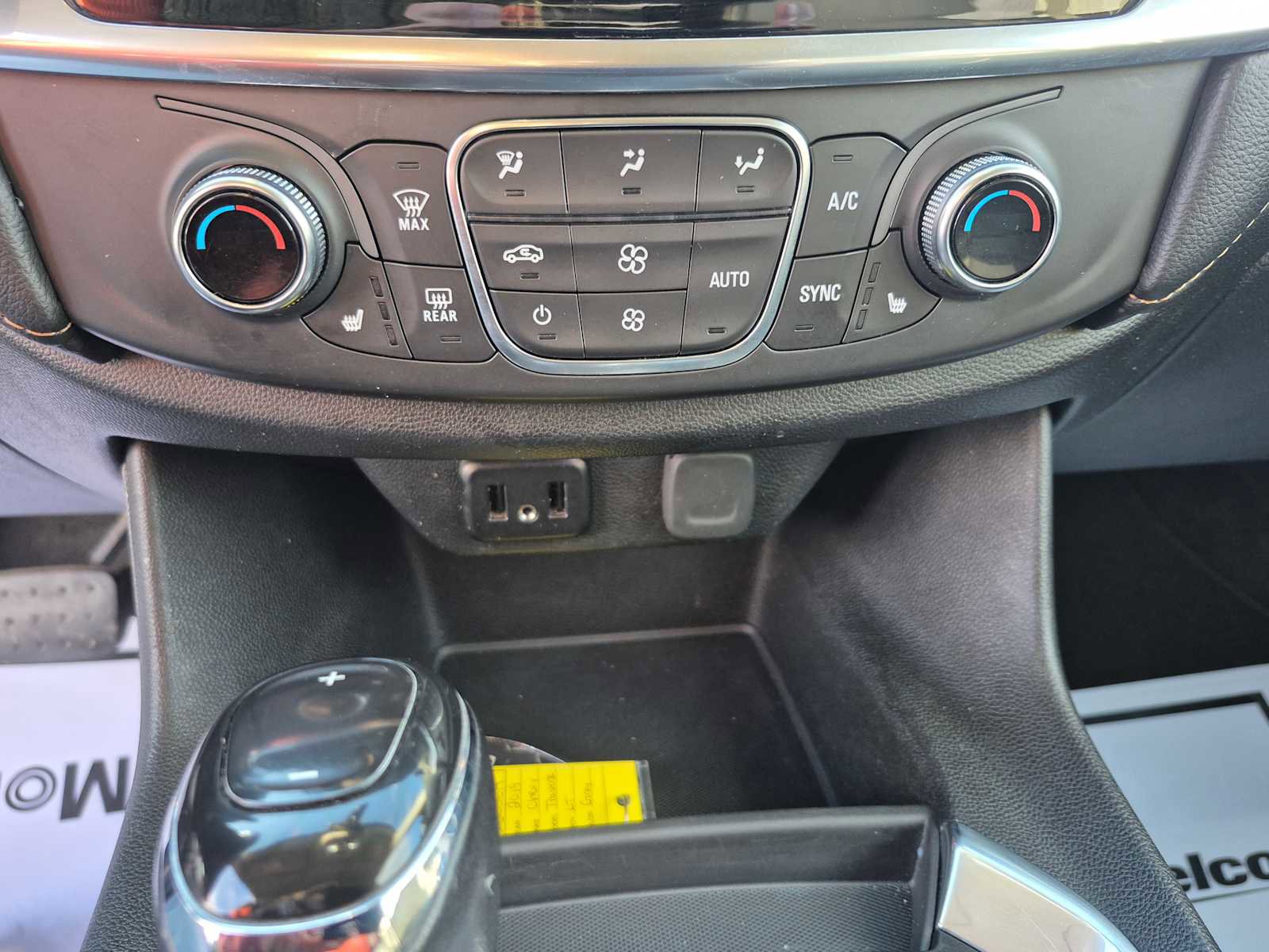 Used 2019 Chevrolet Traverse LT image 27