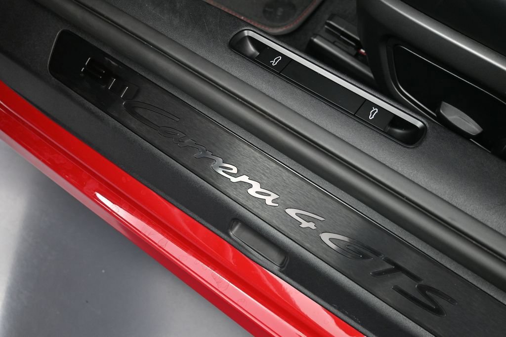 Certified 2025 Porsche 911 Carrera 4 GTS AWD/4WD image 40