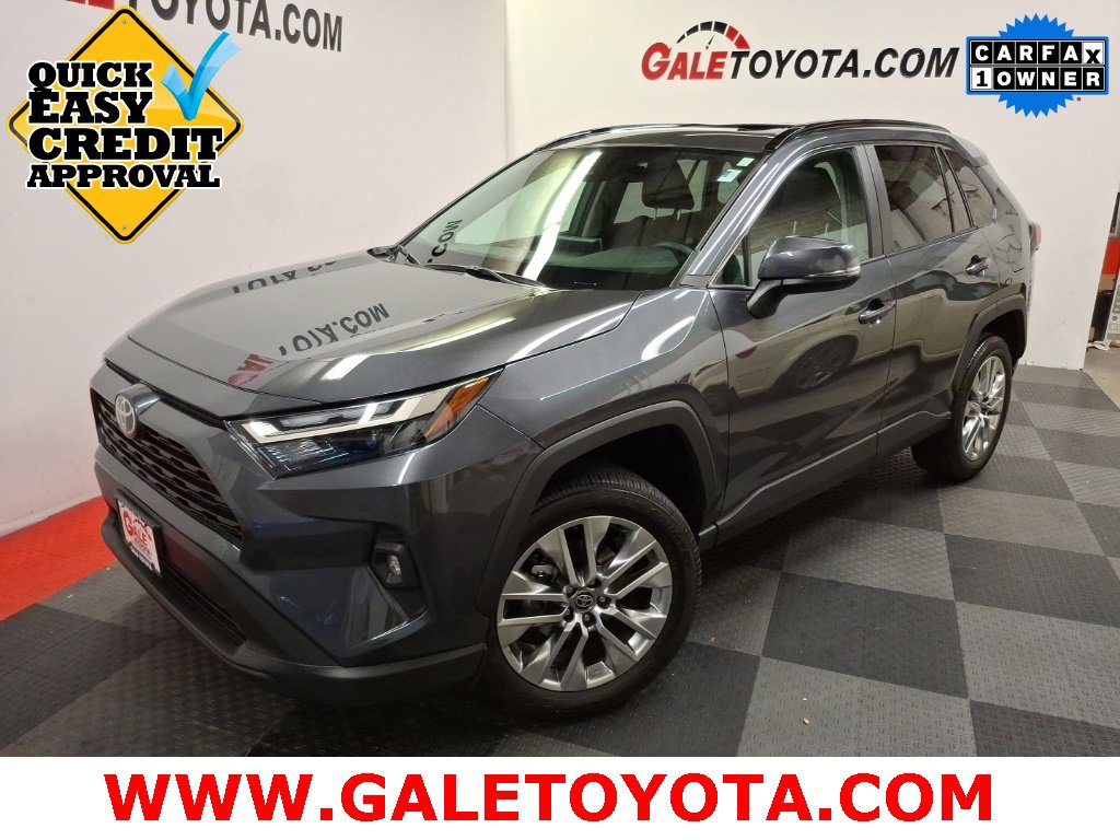 Used 2025 Toyota RAV4 XLE Premium image 1