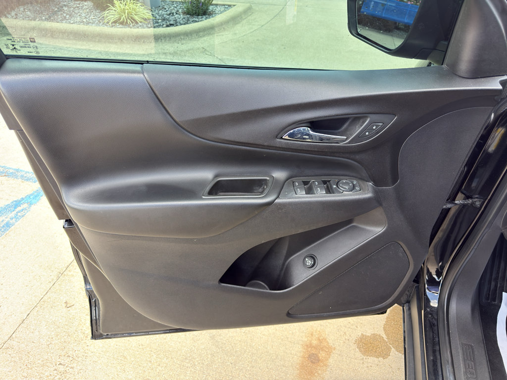 Used 2020 Chevrolet Equinox LT FWD image 11