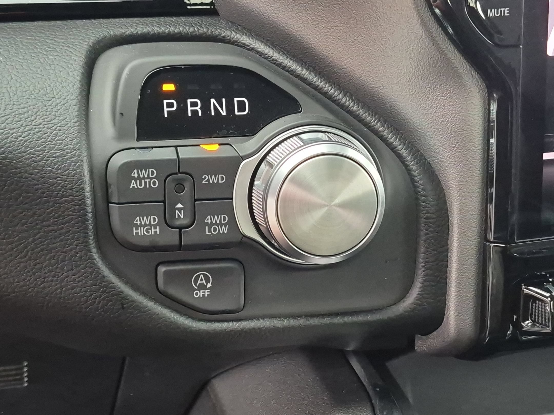 Used 2026 RAM 1500 Laramie AWD/4WD image 15