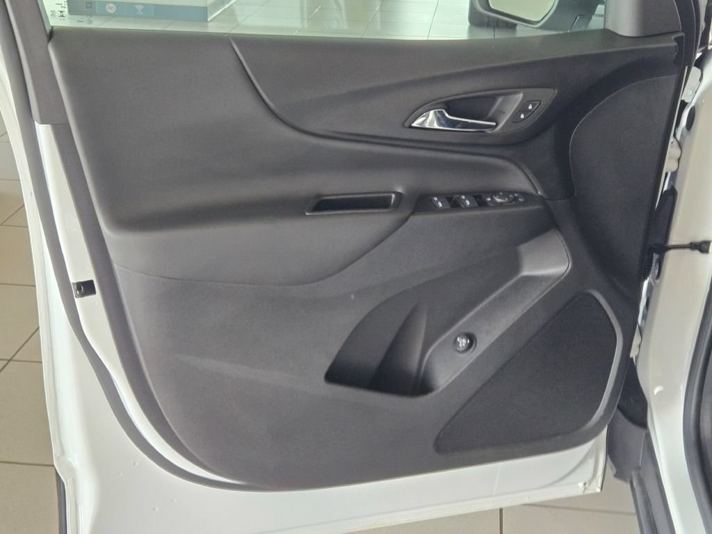 Certified 2024 Chevrolet Equinox LT FWD image 20