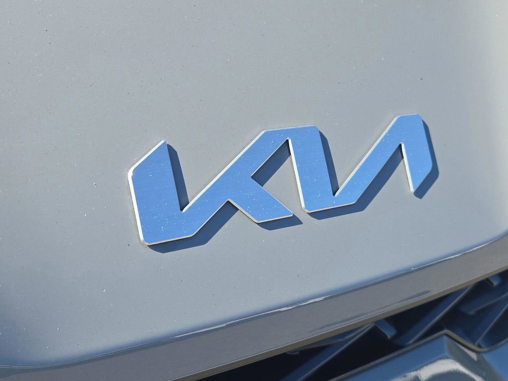 Used 2023 Kia K5 GT-Line w/ GT-Line Premium Package image 4