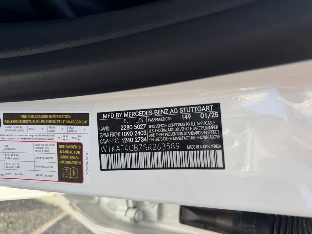 Used 2025 Mercedes-Benz C 300 Sedan image 38