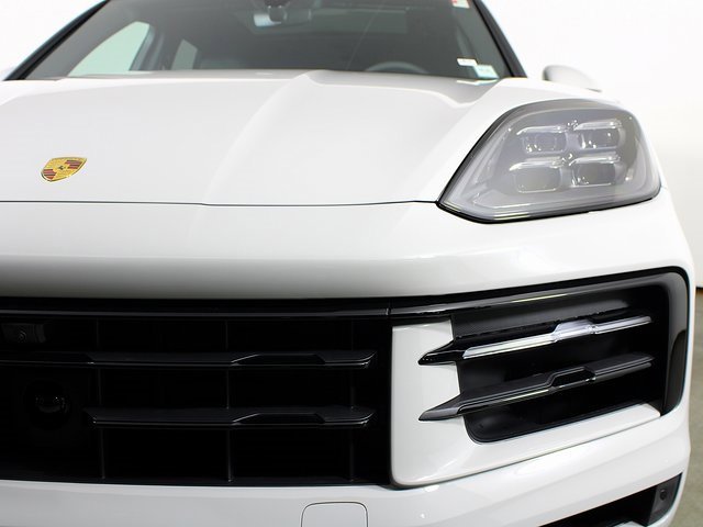 New 2025 Porsche Cayenne image 11