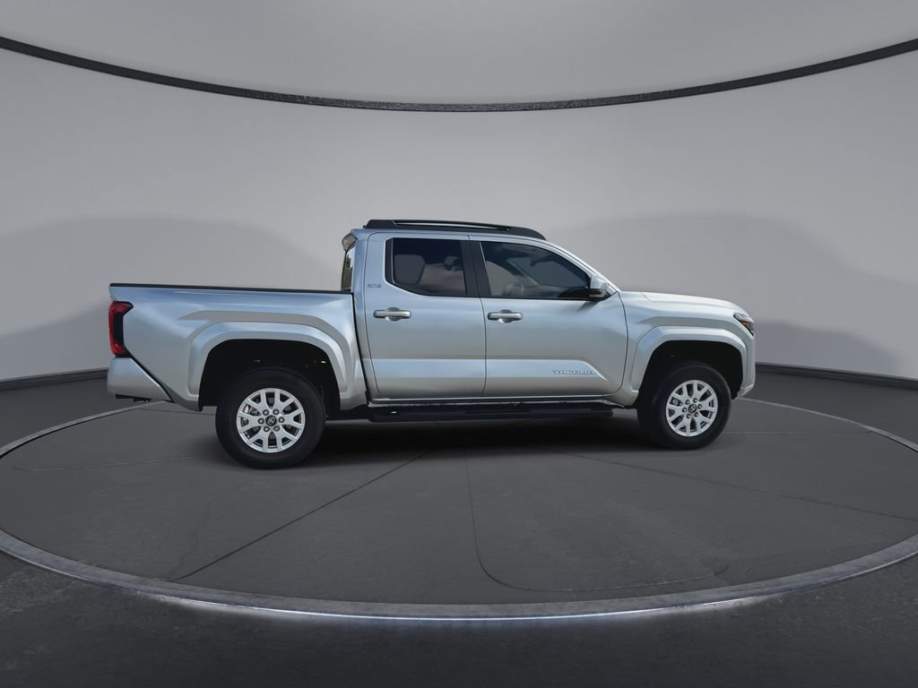 Used 2024 Toyota Tacoma SR5 AWD/4WD image 9