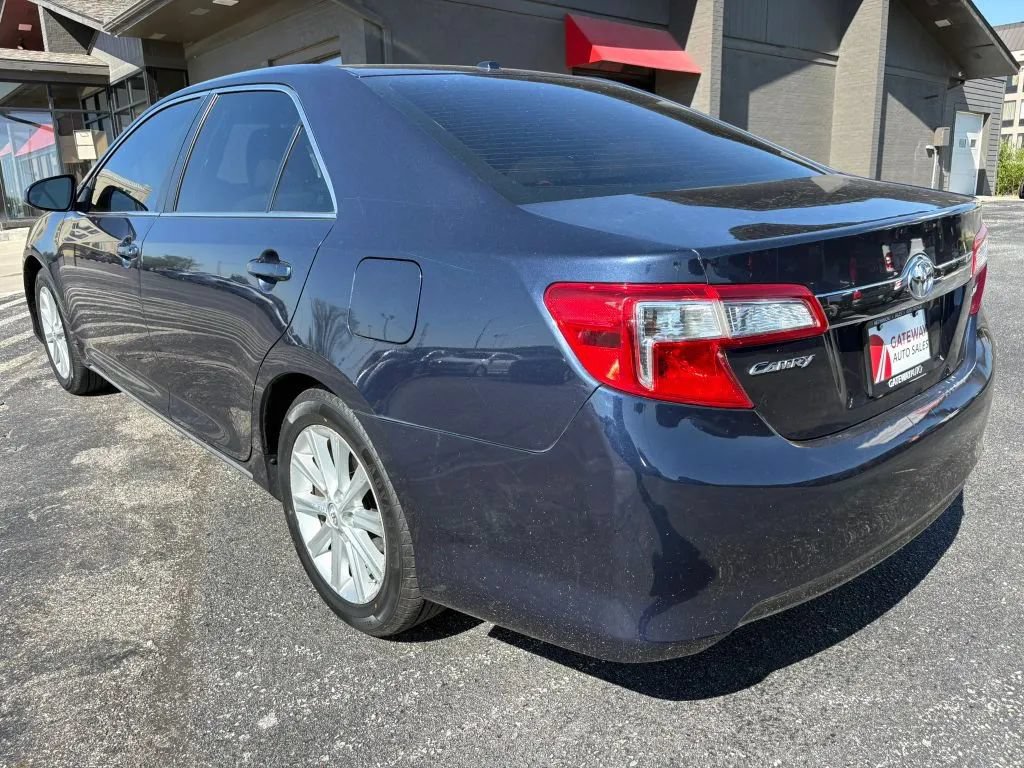 Used 2014 Toyota Camry XLE w/ Leather Package FWD image 3