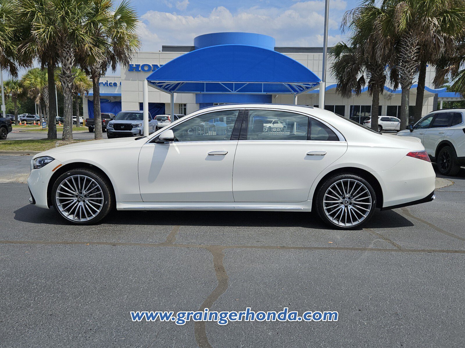 Used 2022 Mercedes-Benz S 500 4MATIC image 2