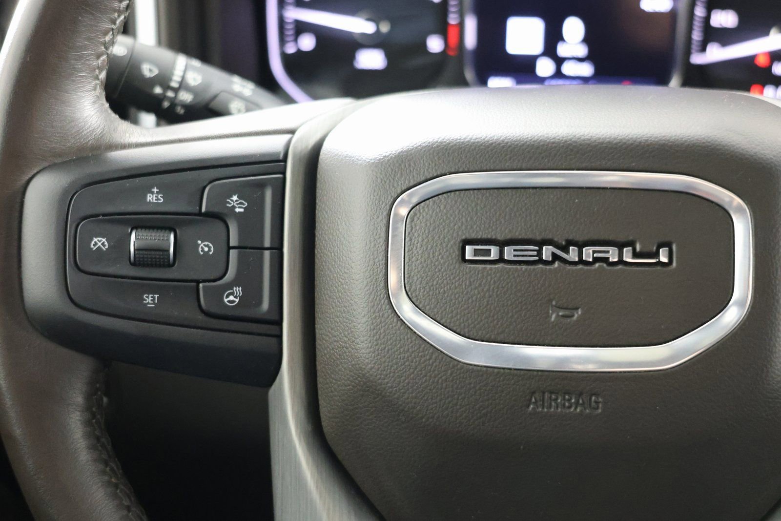 Used 2022 GMC Sierra 3500 Denali image 26