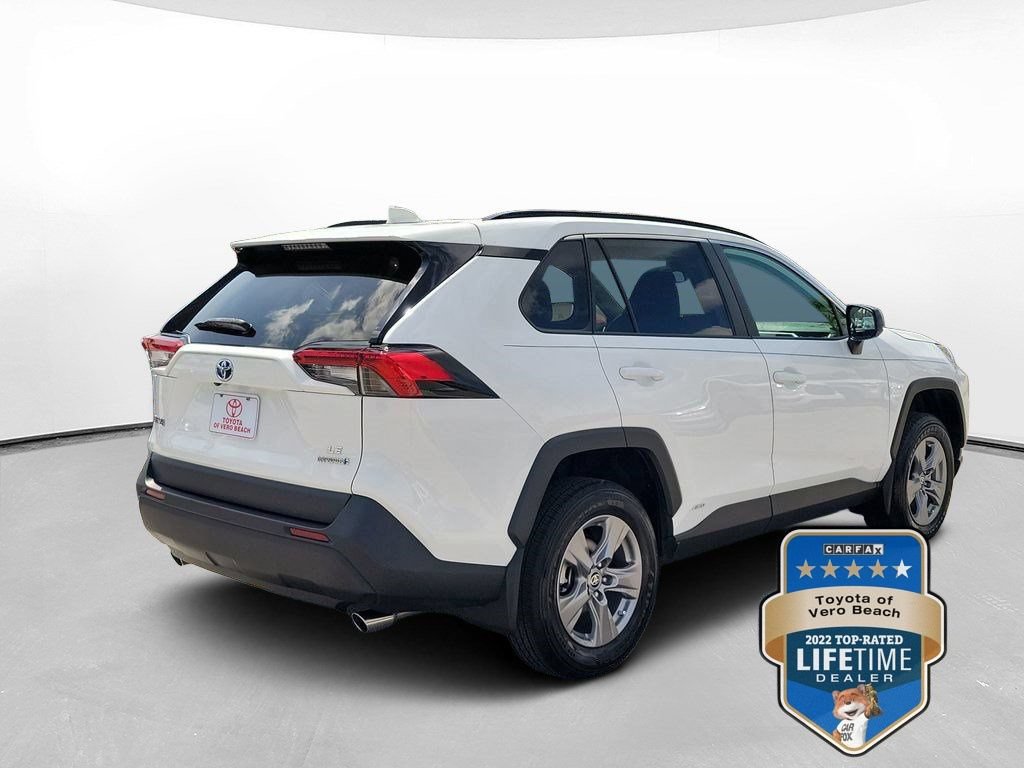 Certified 2024 Toyota RAV4 LE AWD/4WD image 4
