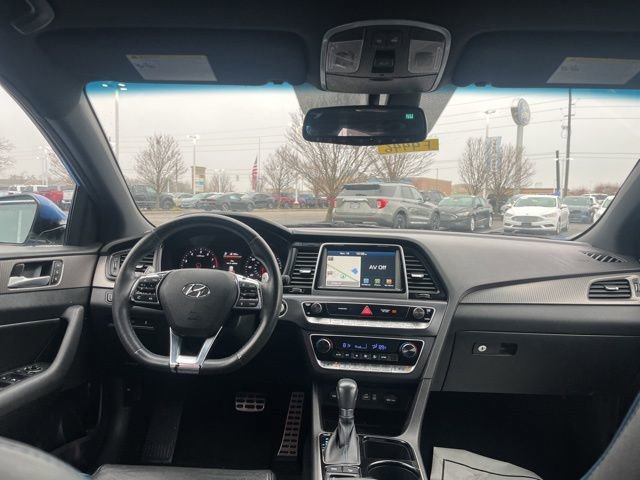 Used 2018 Hyundai Sonata Limited image 14