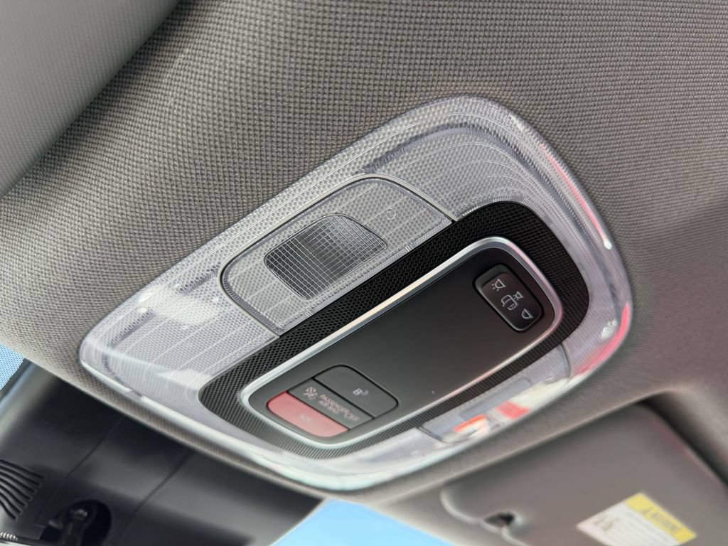 Certified 2023 Hyundai Elantra SEL FWD image 32