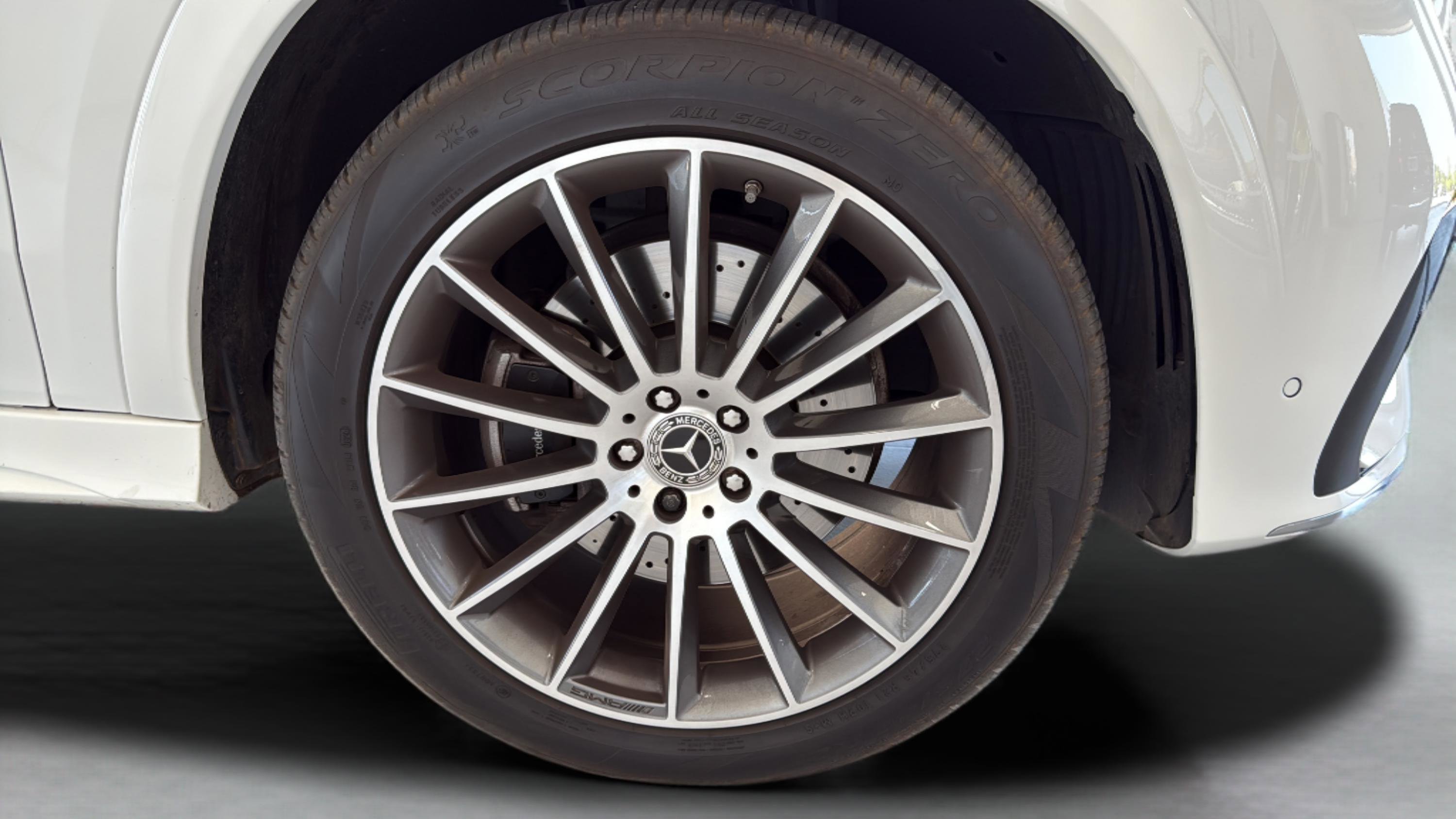 Certified 2024 Mercedes-Benz GLE 450 4MATIC image 49