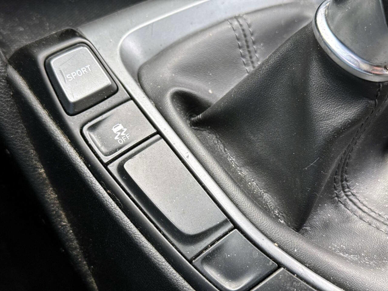 Used 2019 Hyundai Veloster 2.0 image 20