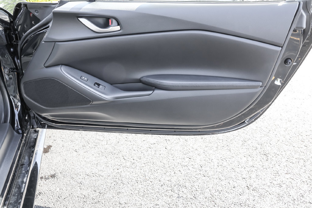 New 2026 MAZDA MX-5 Miata Sport w/ Appearance Package RWD image 38
