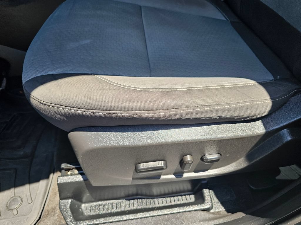 Used 2018 Ford Escape SE w/ Ford Safe & Smart Package AWD/4WD image 13