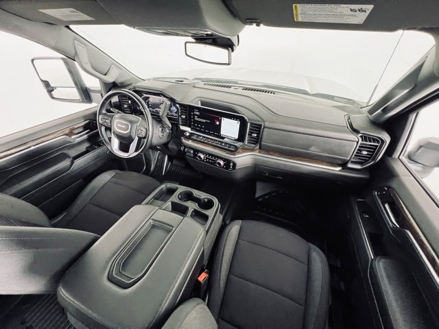 Used 2024 GMC Sierra 3500 SLE w/ SLE Convenience Package image 16