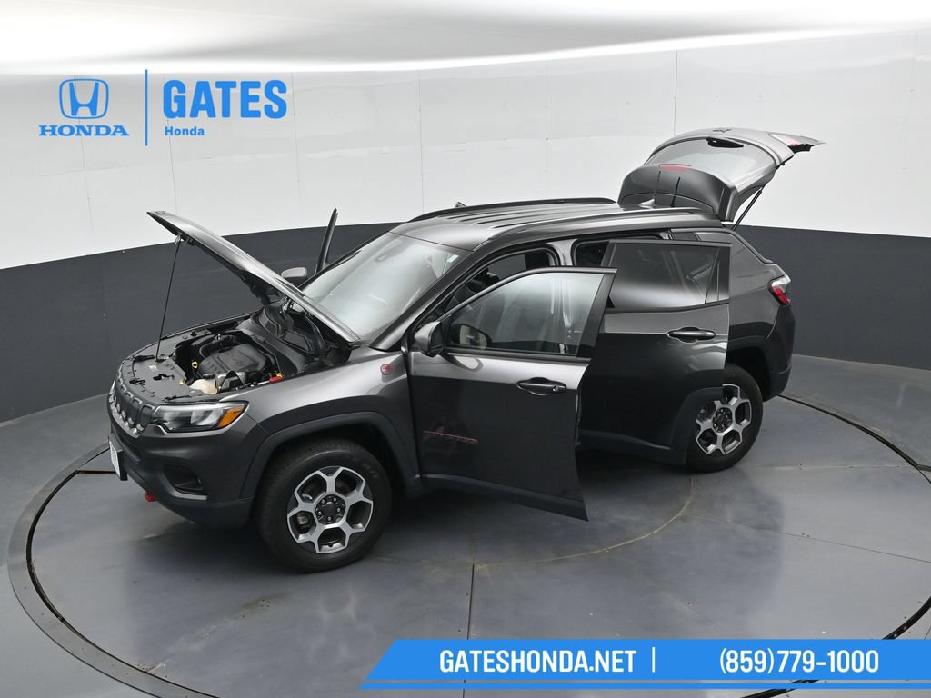 Used 2022 Jeep Compass Trailhawk w/ Trailhawk Convenience Group AWD/4WD image 51