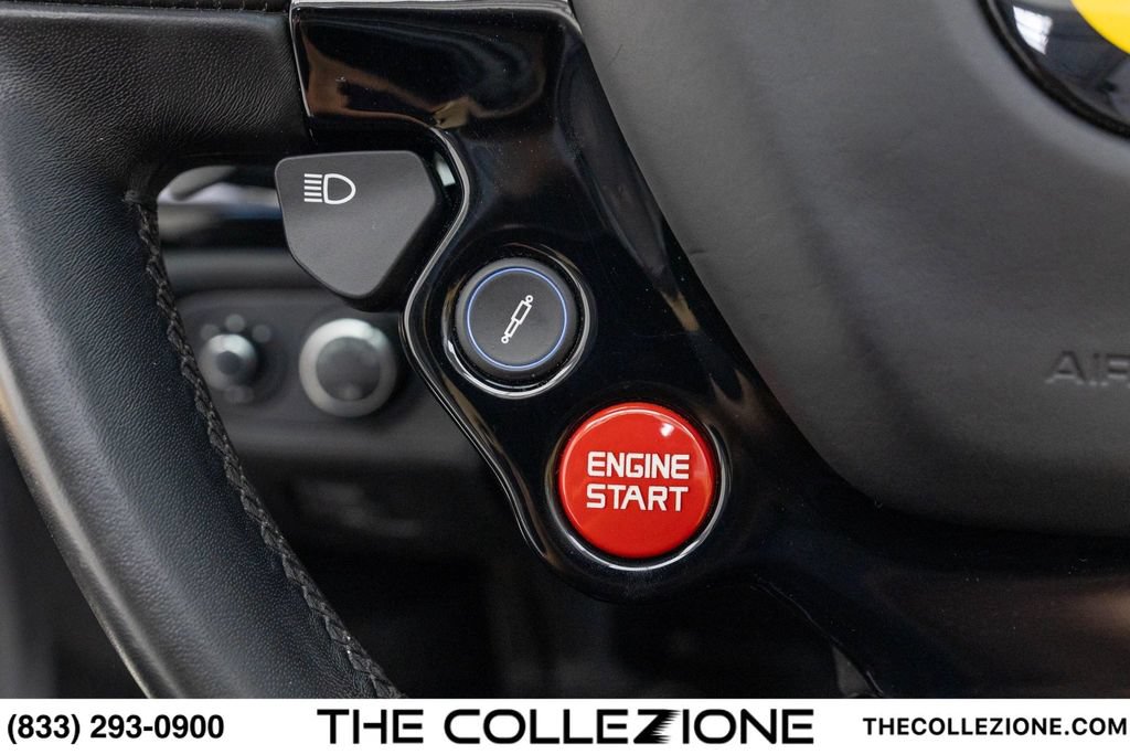 Used 2015 Ferrari 458 Spider RWD image 59