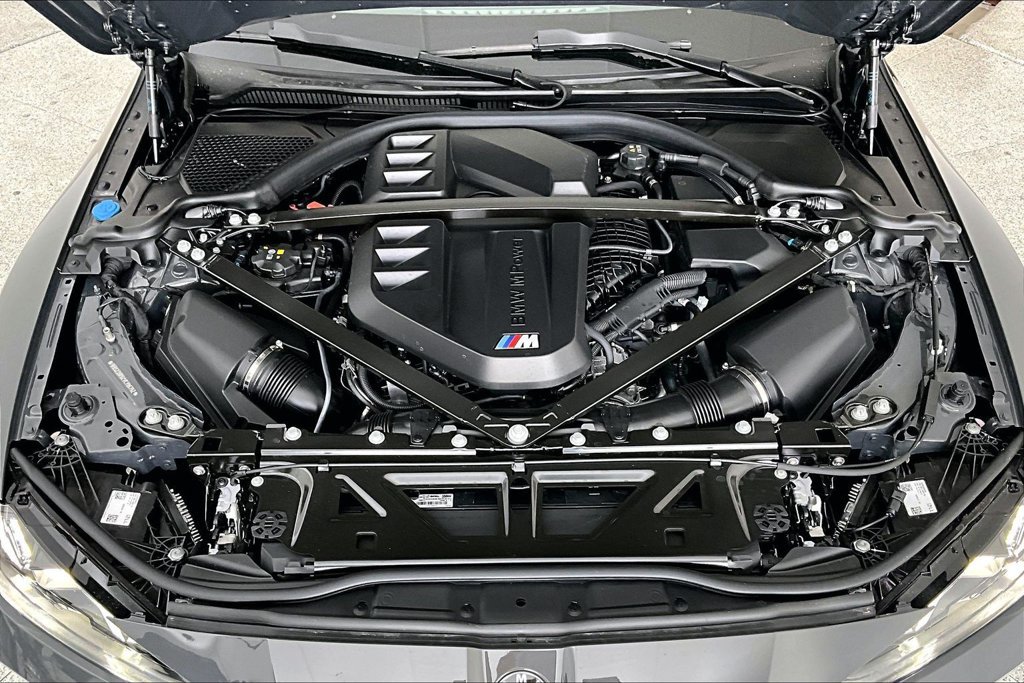 Used 2027 BMW M4 Competition RWD image 11