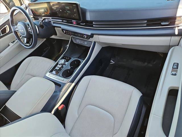 Used 2026 Kia Carnival EX FWD image 22