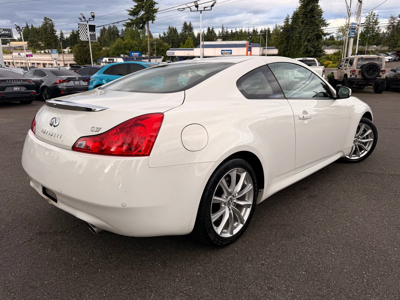 Used 2011 INFINITI G37 Journey w/ Premium Pkg RWD image 7