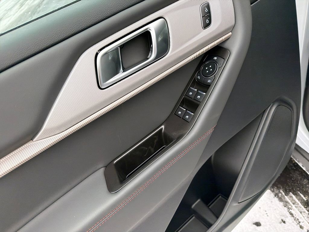 New 2026 Ford Explorer Active w/ Active Comfort Package image 11