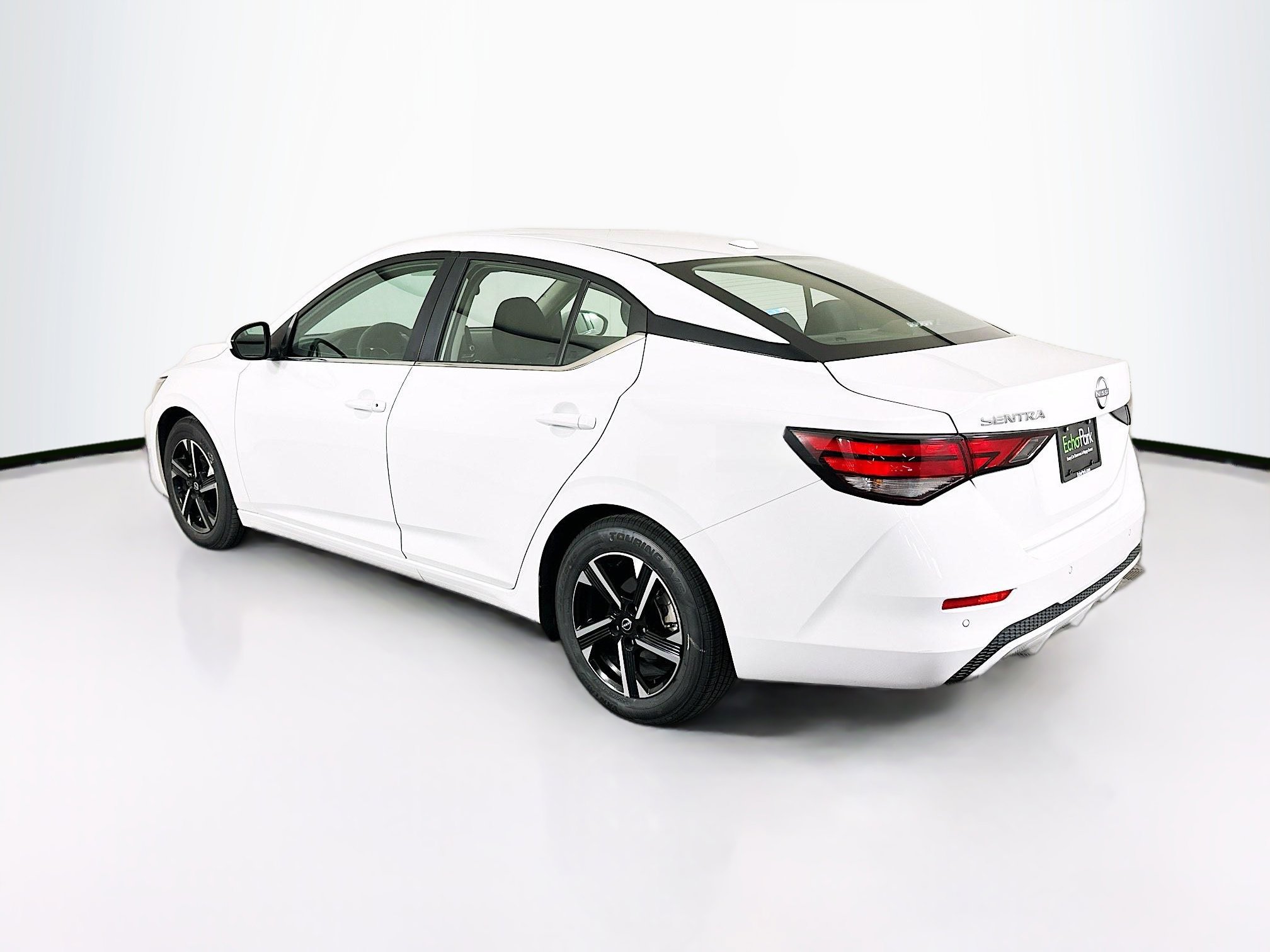 Used 2024 Nissan Sentra SV FWD image 5