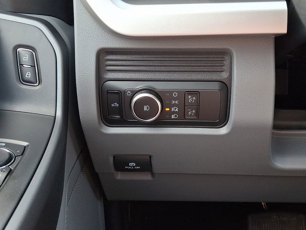 Used 2025 Ford F250 XLT image 22