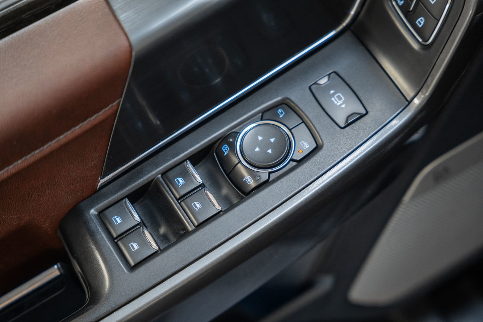 Certified 2023 Ford F150 Lariat w/ Equipment Group 502A High image 41