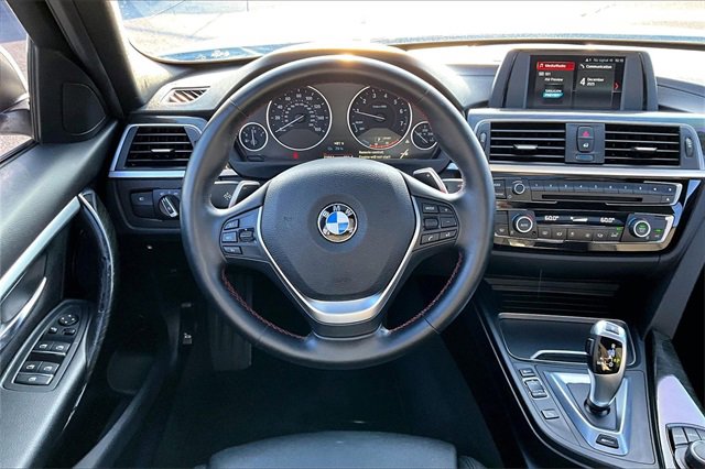 Used 2018 BMW 330e w/ Convenience Package image 5