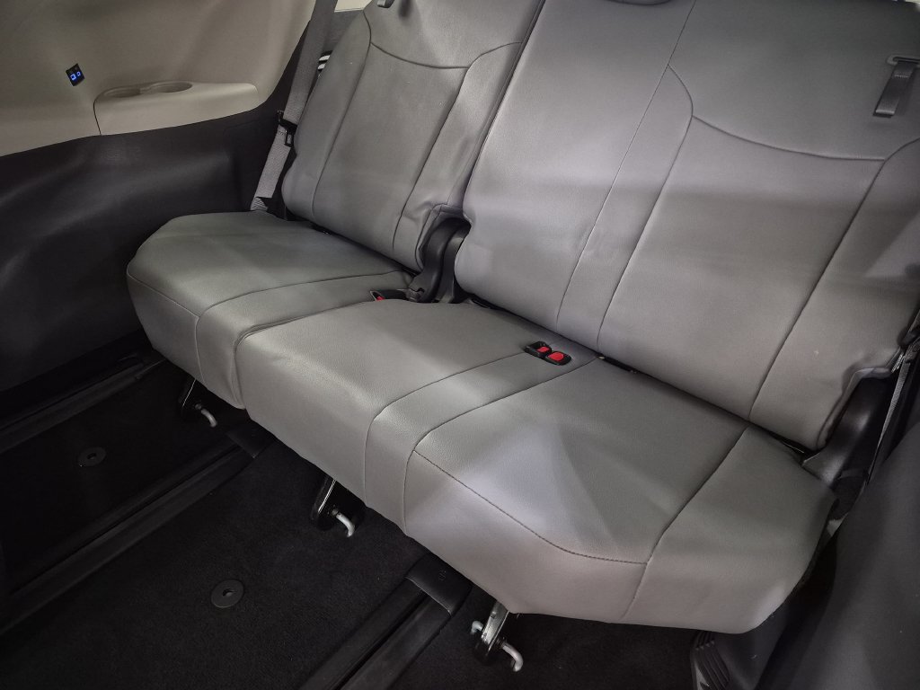 Used 2021 Toyota Sienna Limited AWD/4WD image 27