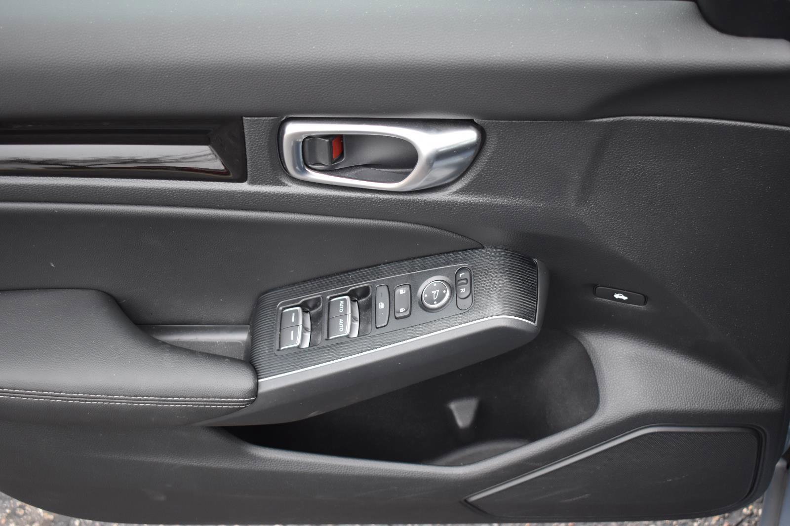 Used 2024 Honda Civic Touring image 23