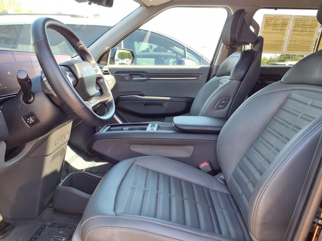 Certified 2024 Kia EV9 Land AWD/4WD image 6