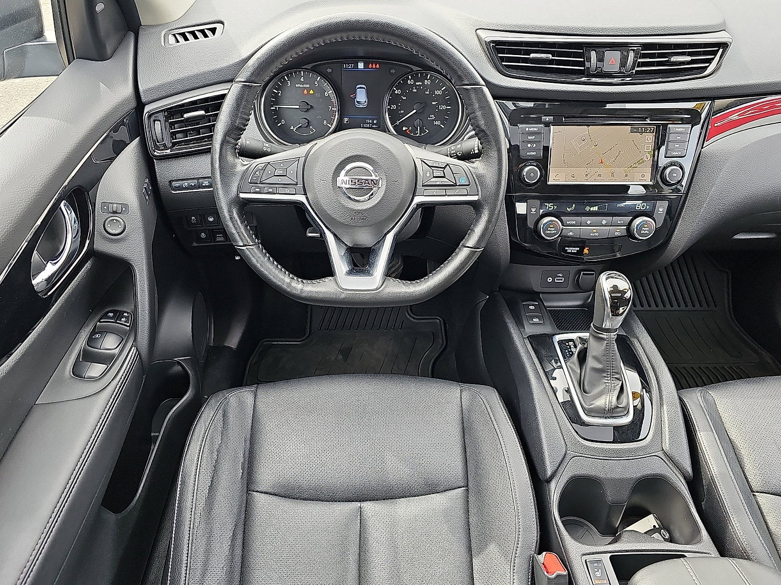 Used 2021 Nissan Rogue Sport SL w/ Premium Package image 11