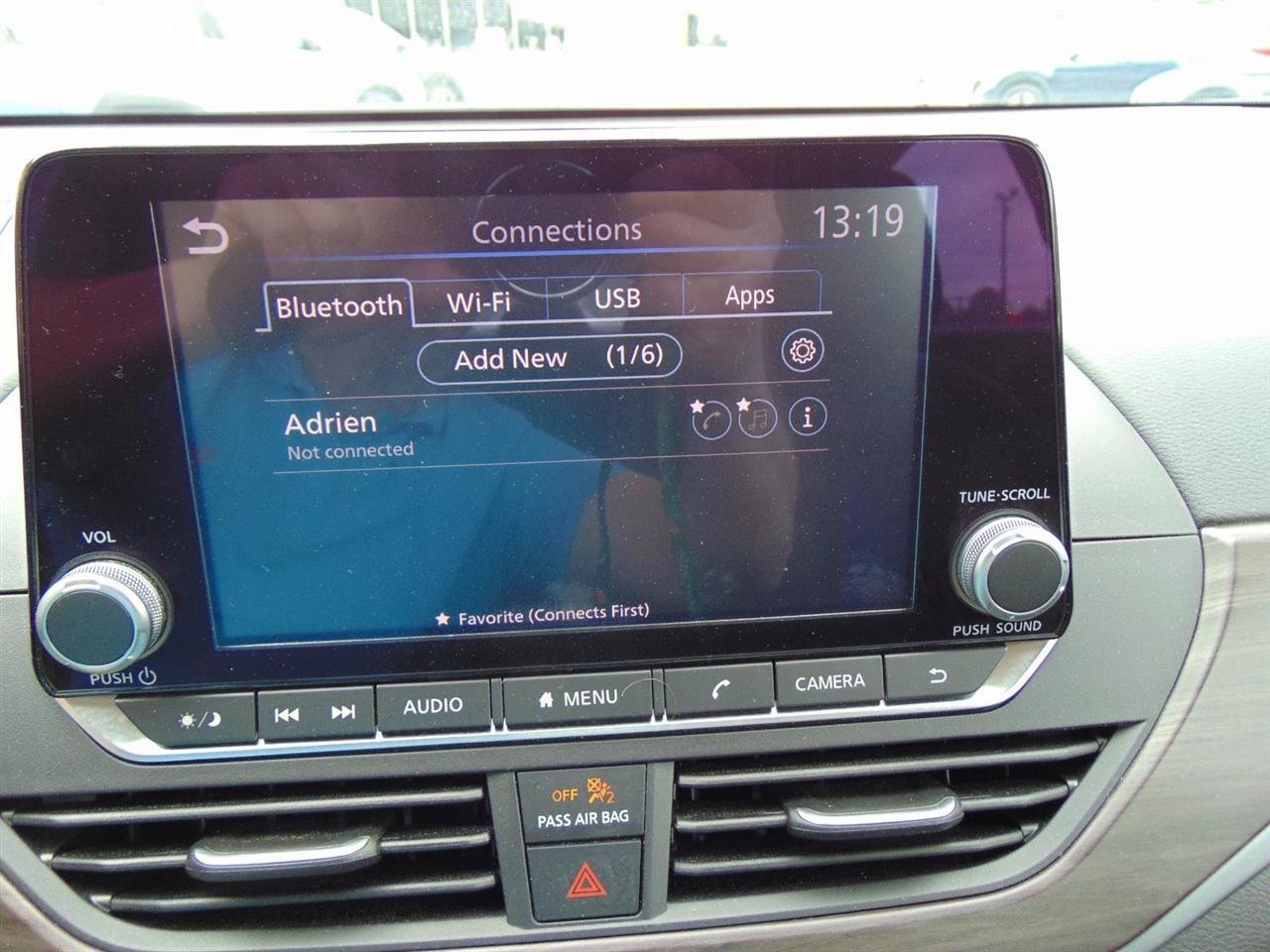 Used 2024 Nissan Altima 2.5 SV FWD image 31