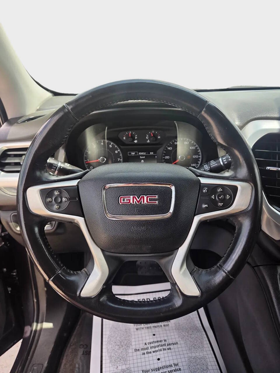 Used 2018 GMC Acadia SLE FWD image 8