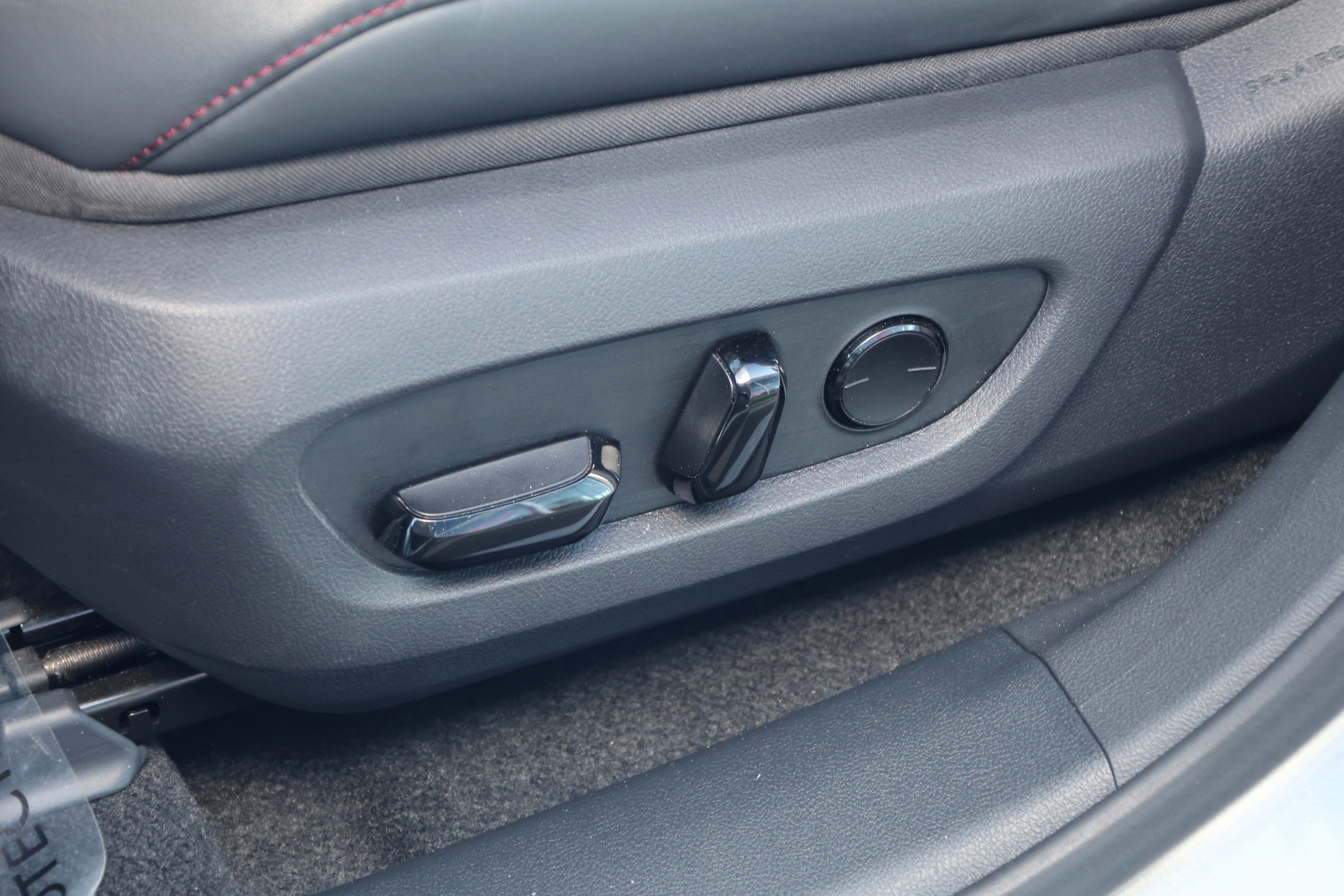 Certified 2023 Lexus RX 500h F Sport w/ Accessory Package (Z1) image 33