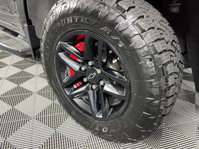 Used 2019 Chevrolet Silverado 1500 Custom Trail Boss w/ Custom Convenience Package AWD/4WD image 15