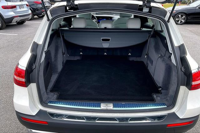 Used 2022 Mercedes-Benz E 450 4MATIC All-Terrain Wagon image 37