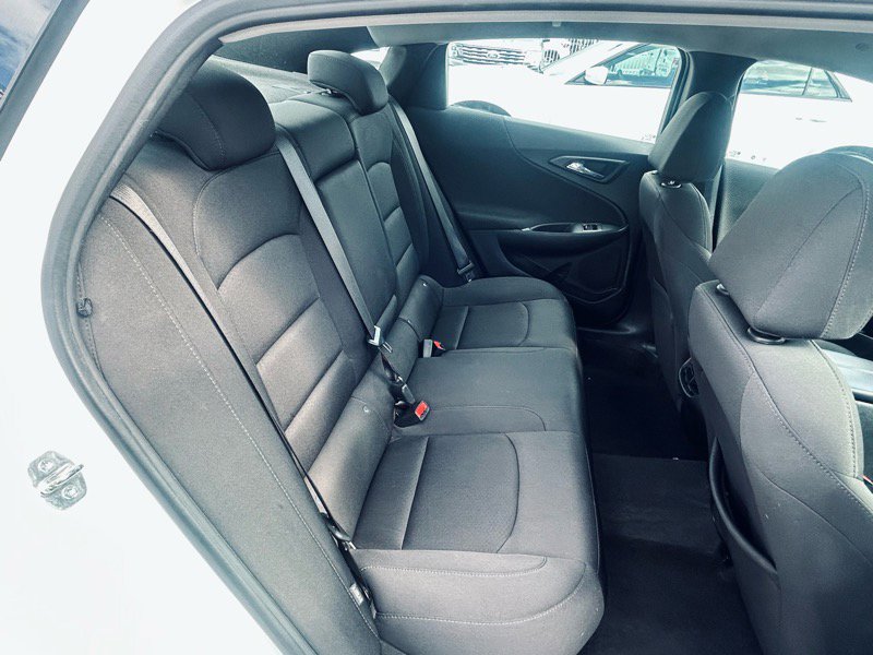 Used 2021 Chevrolet Malibu LT image 12