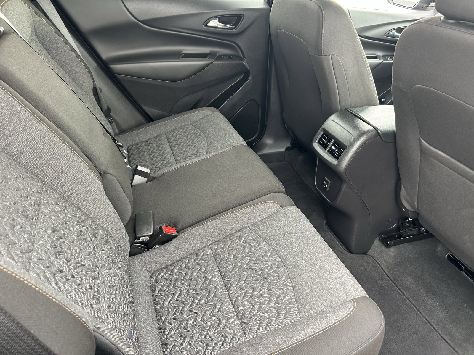 Certified 2024 Chevrolet Equinox LT FWD image 14