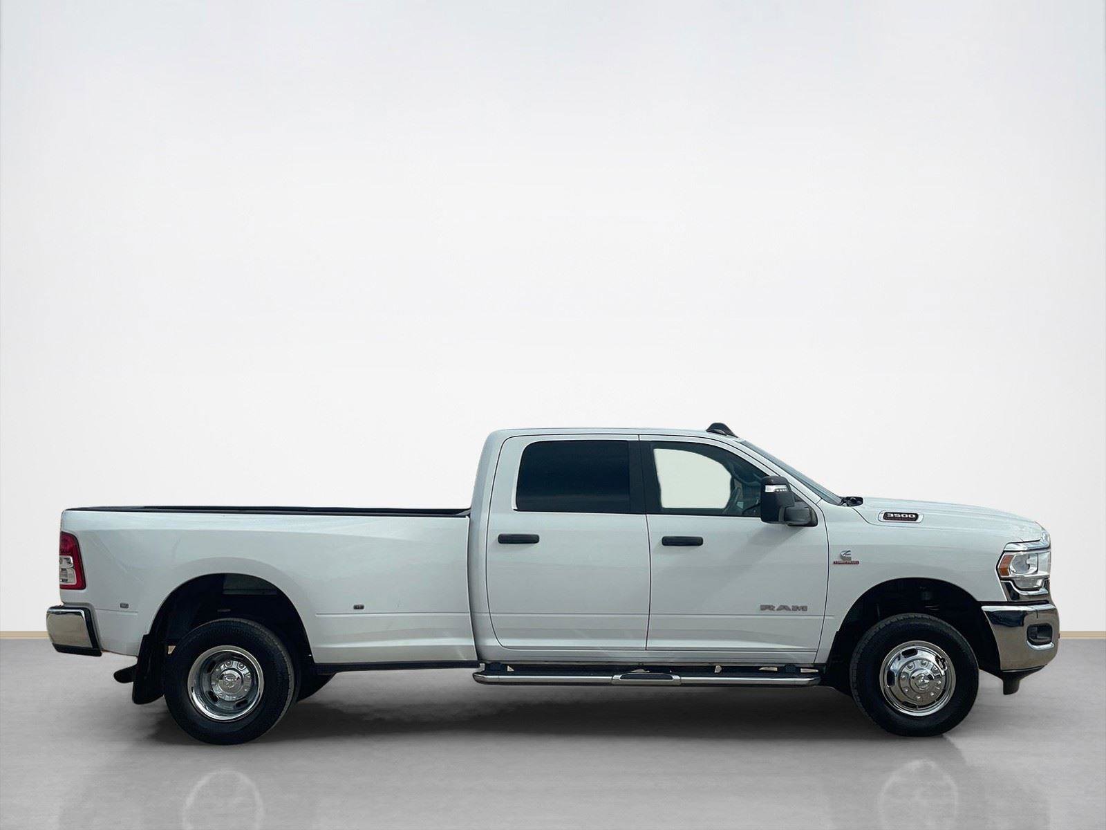 Used 2024 RAM 3500 Big Horn image 8