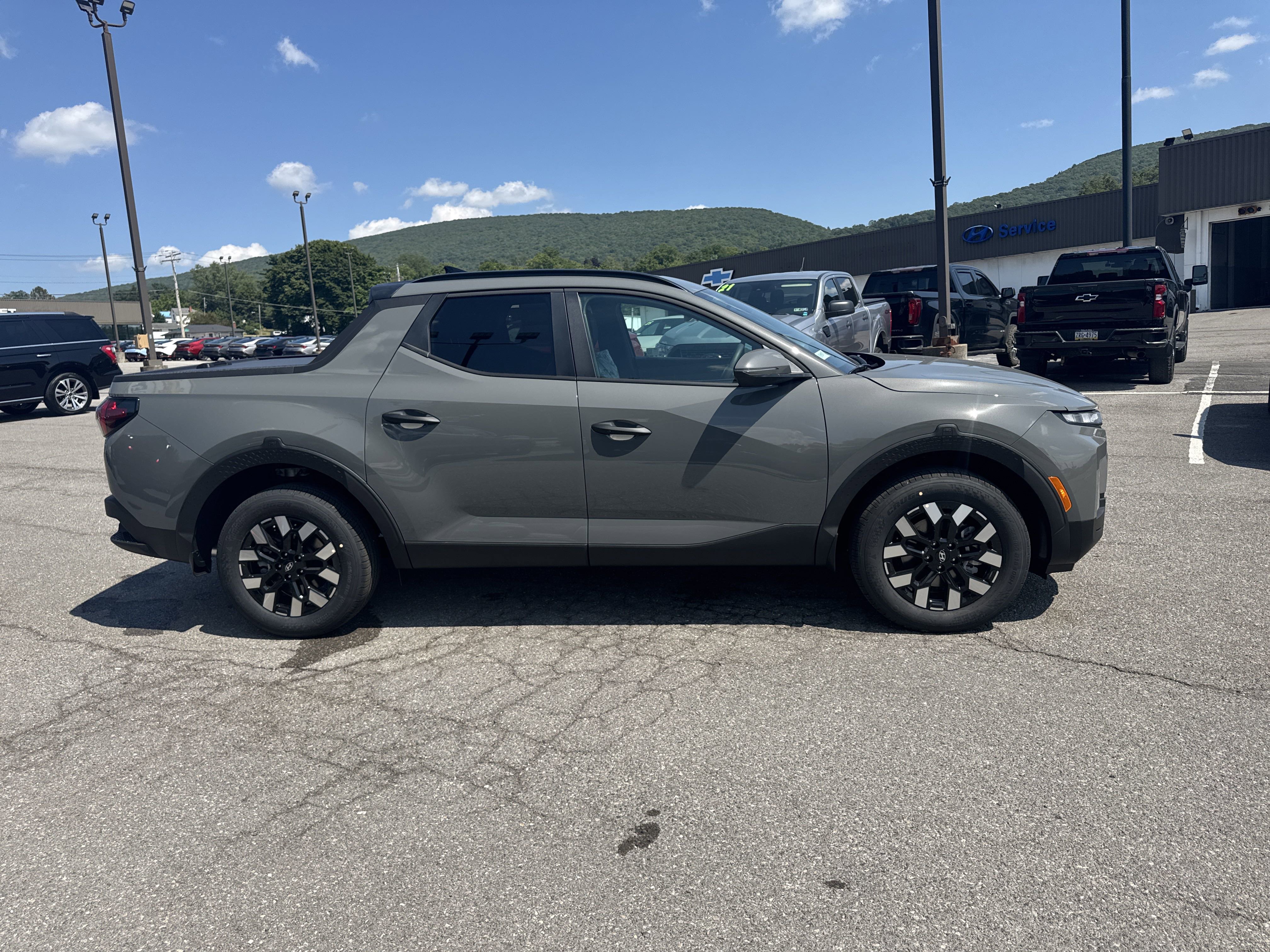 New 2026 Hyundai Santa Cruz SEL image 2