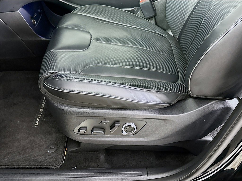 Used 2024 Hyundai Palisade Calligraphy image 9